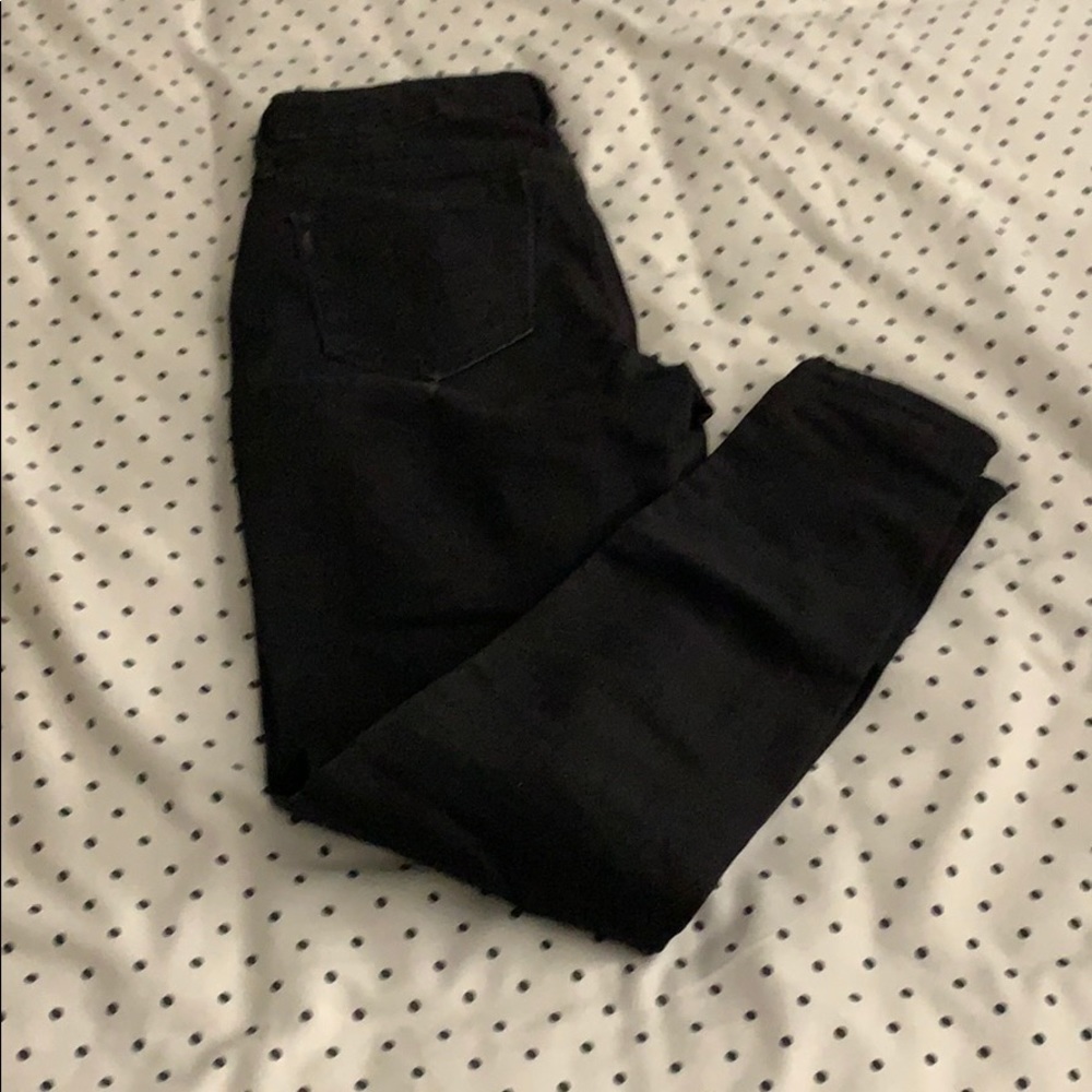 Black distressed rockstar jeans